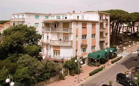 Ausonia 3* Follonica