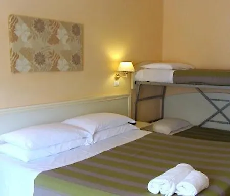 Hotell Ausonia Follonica